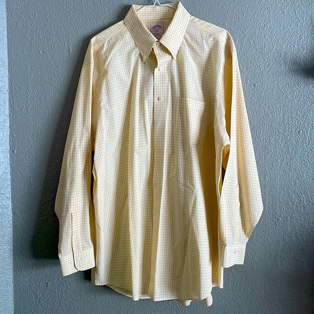 Nice yellow button up